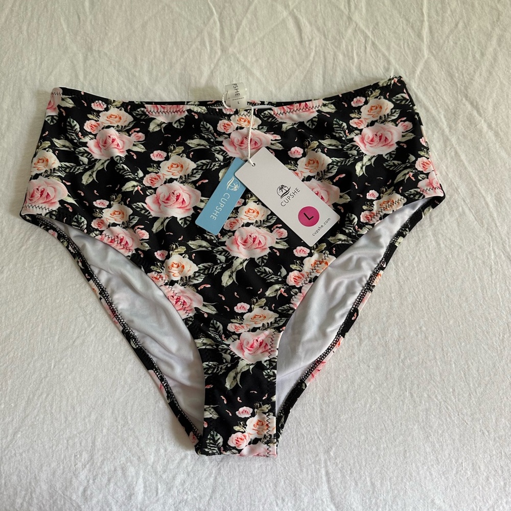 NWT bikini bottom size large